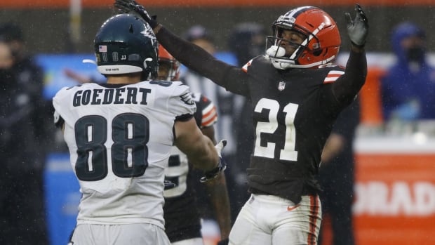Nov 22, 2020; Cleveland, Ohio, USA; Cleveland Browns cornerback Denzel Ward (21) reacts after a pass play to Philadelphia Eagles tight end Dallas Goedert (88) during the second half at FirstEnergy Stadium. Mandatory Credit: Scott Galvin-USA TODAY Sports