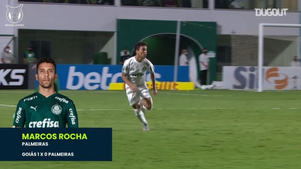Marcos Rocha's superb skill vs Goiás