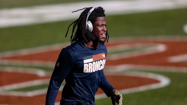 Denver Broncos wide receiver Jerry Jeudy (10) warms up before the game against the Miami Dolphins at Empower Field at Mile High.
