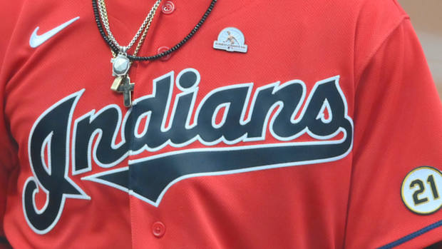 cleveland-indians-not-changing-name-2021