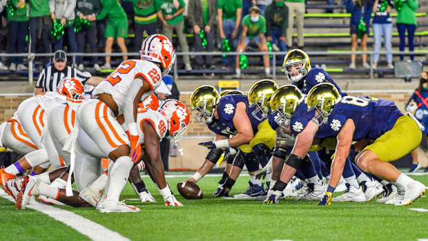 Notre Dame's offense lines up vs. Clemson in a November game