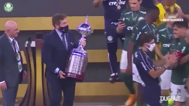 Palmeiras celebrate with Libertadores trophy