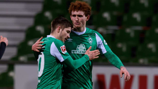 Josh Sargent scores for Werder Bremen