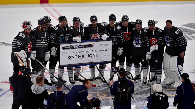 The Pacific division defeated the Atlantic, 5-4, in the All-Star game final.