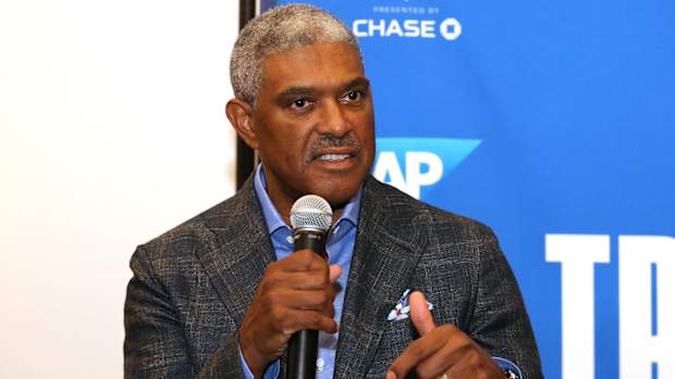 Knicks part ways with team president Steve Mills.