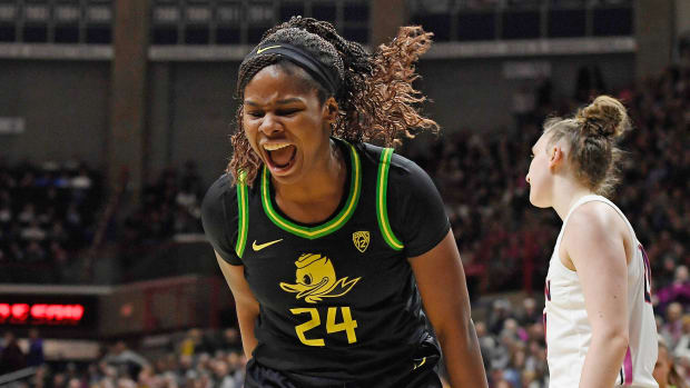 oregon-beats-uconn-womens-basketball-gampel