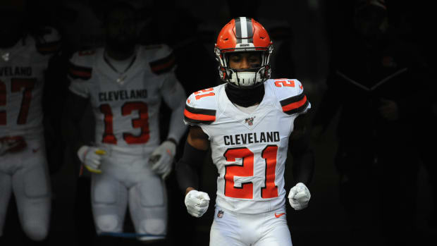 Dec 1, 2019; Pittsburgh, PA, USA; Cleveland Browns cornerback Denzel Ward (21) takes the field before playing the Pittsburgh Steelers at Heinz Field. Mandatory Credit: Philip G. Pavely-USA TODAY Sports