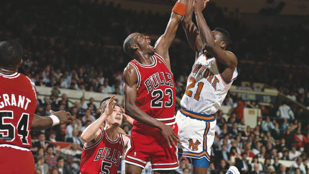 Hold op pilot forbi Michael Jordan's Influence as Strong as Ever in Today's NBA - Sports  Illustrated