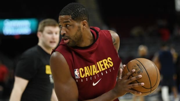 Cleveland Cavaliers center Tristan Thompson warms up before a game at Rocket Mortgage FieldHouse.