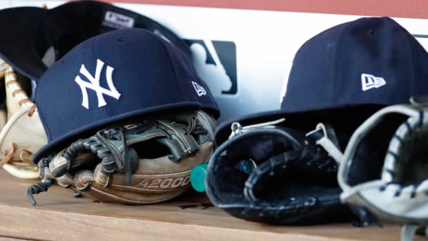 Yankees hat and glove