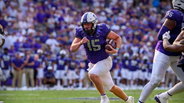Sep 11, 2021; Fort Worth, Texas, USA; TCU Horned Frogs quarterback Max Duggan (15) in action during the game between the TCU Horned Frogs and the California Golden Bears at Amon G. Carter Stadium. Mandatory Credit: Jerome Miron-USA TODAY Sports