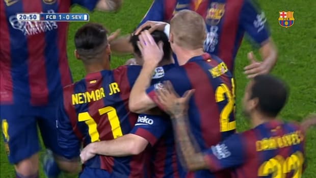 Leo Messi beats Telmo Zarra's record