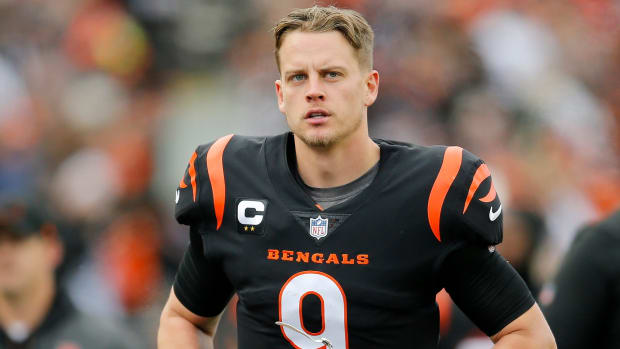 Joe Burrow runs off the field vs. the Chargers.