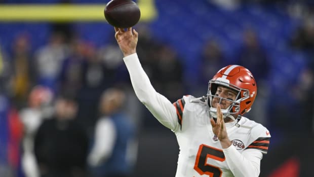 Nov 28, 2021; Baltimore, Maryland, USA; Cleveland Browns quarterback Case Keenum (5) throws before the game against the Baltimore Ravens at M&amp;T Bank Stadium. Mandatory Credit: Tommy Gilligan-USA TODAY Sports
