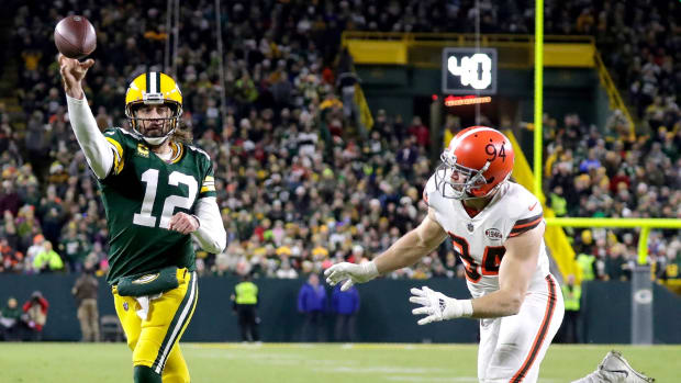 Green Bay Packers quarterback Aaron Rodgers (12) against the Cleveland Browns during their football game on Saturday December 25, 2021, at Lambeau Field in Green Bay, Wis. Wm. Glasheen USA TODAY NETWORK-Wisconsin Apc Green Bay Packers Vs Browns 22169 122521wag