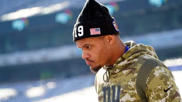 New York Giants wide receiver Kenny Golladay (19) on the field for warmups at MetLife Stadium on Sunday, Nov. 7, 2021, in East Rutherford.