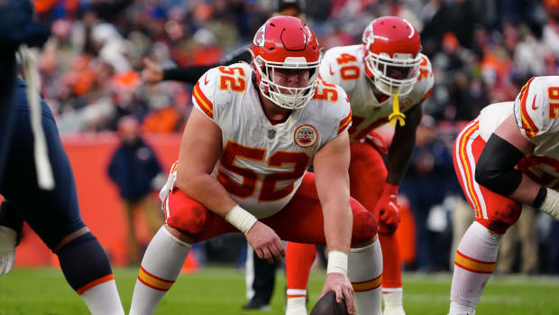 NFL: Kansas City Chiefs at Denver Broncos Jan 8, 2022; Denver, Colorado, USA; Kansas City Chiefs center Creed Humphrey (52) at the line of scrimmage in the third quarter against the Denver Broncos at Empower Field at Mile High.