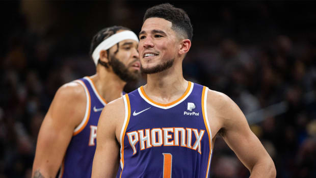Jan 14, 2022; Indianapolis, Indiana, USA; Phoenix Suns guard Devin Booker (1) in the second half against the Indiana Pacers at Gainbridge Fieldhouse.