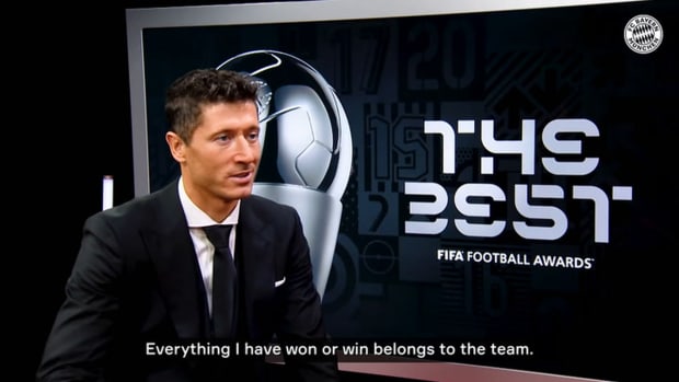 Lewandowski on being honored as Best FIFA Player 2021: "Title also belongs to the team"