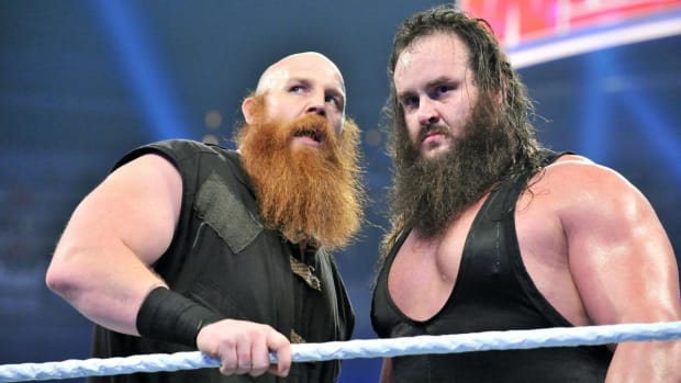 Erick Rowan and Braun Strowman in the ring during a WWE match
