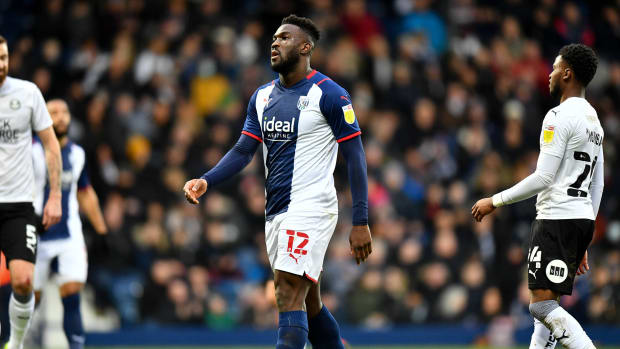Daryl Dike was hurt on his first start for West Brom