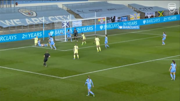 Tobin Heath nets late goal vs Man City Women