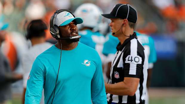 Brian Flores coaching the Dolphins.