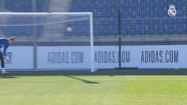 Casemiro in the final training session ahead of Alavés clash