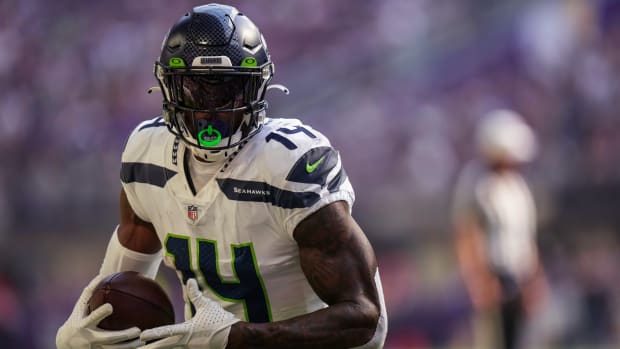 Seattle Seahawks WR DK Metcalf catches touchdown