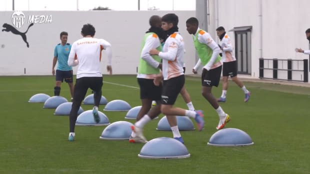 Valencia’s last training before game at Elche
