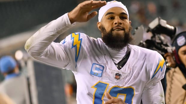 Keenan Allen salutes the crowd after a game.
