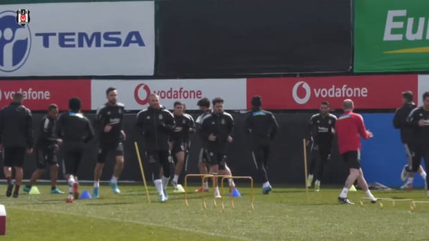 Besiktas stars take part in training during international break