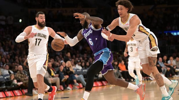 Jaxson Hayes pushed LeBron James to the ground in a game.
