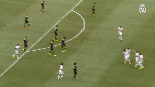 Marcelo's amazing goal against Chelsea in 2016 