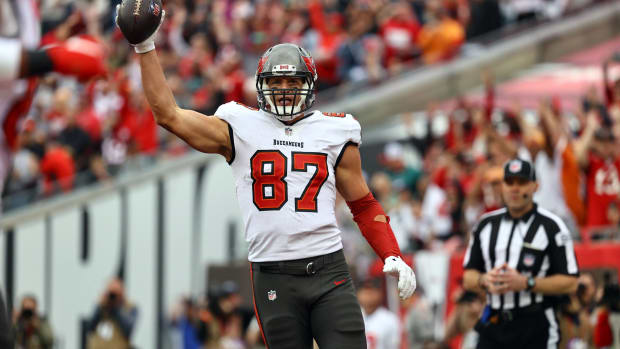 Rob Gronkowski celebrates a touchdown for the Buccaneers.