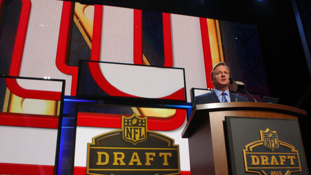 Apr 30, 2015; Chicago, IL, USA; NFL commissioner Roger Goodell announces the number ninth overall pick to the New York Giants in the first round of the 2015 NFL Draft at the Auditorium Theatre of Roosevelt University.