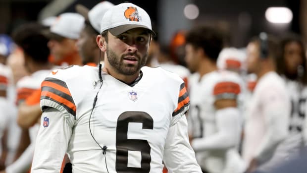Baker Mayfield on the sideline during a Browns game.