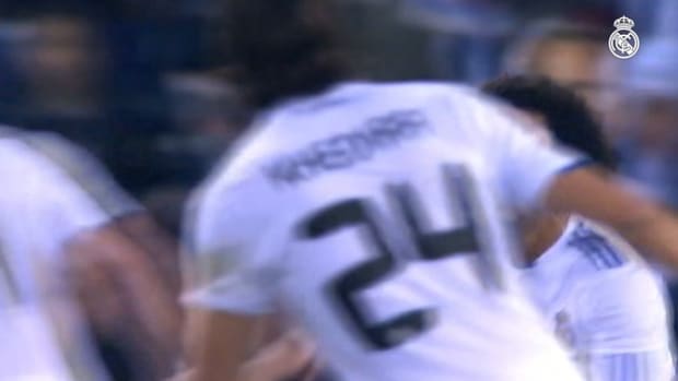 Amazing Marcelo's goal against Espanyol in 2011