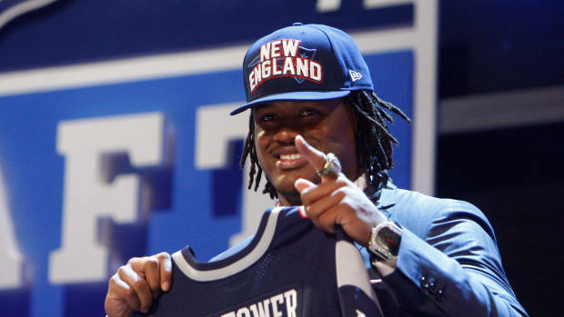 Dont'a Hightower (Alabama) is introduced as the number twenty-five overall pick to the New England Patriots in the 2012 NFL Draft at Radio City Music Hall.