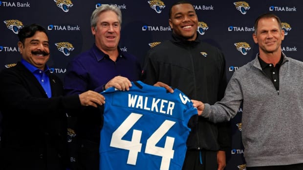 The Jaguars introduce Travon Walker to the media.