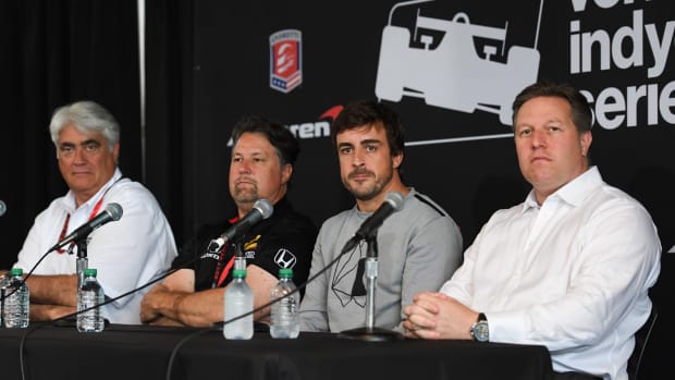 Michael Andretti and Zak Brown have their eye on even greater growth for both IndyCar and F1 in the near future. Pictured together in 2017 are, from left, Penske Entertainment president Mark Miles, Andretti, F1 champ Fernando Alonso and Brown. Photo: Shanna Lockwood / USA Today Sports.