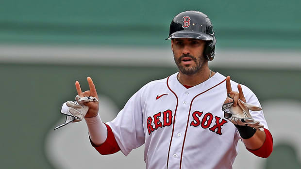 MLB insider believes the New York Mets could use this type of slugger: J.D. Martinez.