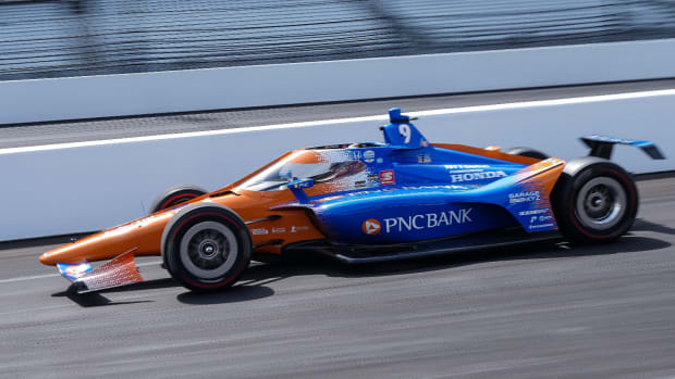 Chip Ganassi Racing driver Scott Dixon (9) races out of the pit lane during qualifying for the 106th running of the Indianapolis 500 on Sunday, May 22, 2022, at Indianapolis Motor Speedway, in Indianapolis. Auto Racing Indy500 Qualifying