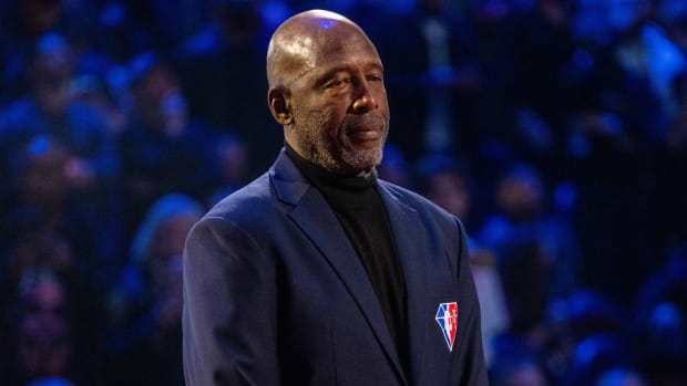 James Worthy at ceremony honoring NBA’s 75th Anniversary Team