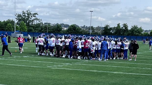 May 26, 2022: Giants huddle up post practice at team's sixth OTA in  East Rutherford, NJ