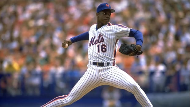 Dwight Gooden to pitch in New York Mets' Old Timers' Game.