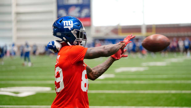 New York Giants wide receiver Kadarius Toney (89) catches the ball during organized team activities (OTAs) at the training center in East Rutherford on Thursday, May 19, 2022.