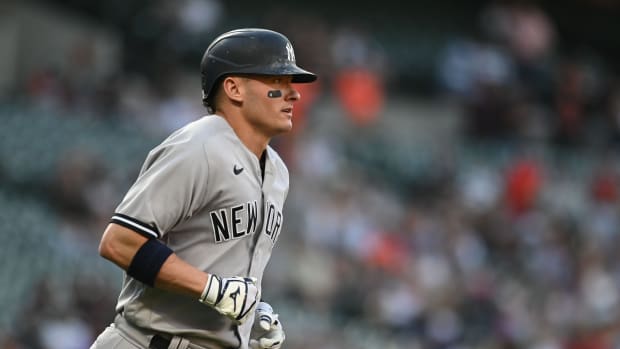 New York Yankees 3B Josh Donaldson running bases
