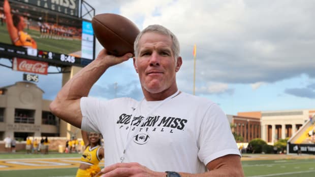 Brett Favre at a Southern Miss football game.