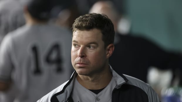 Yankees SP Corey Kluber in dugout